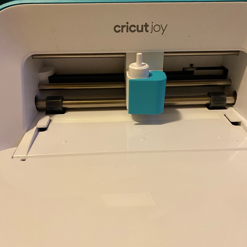 Cricut joy almost like new